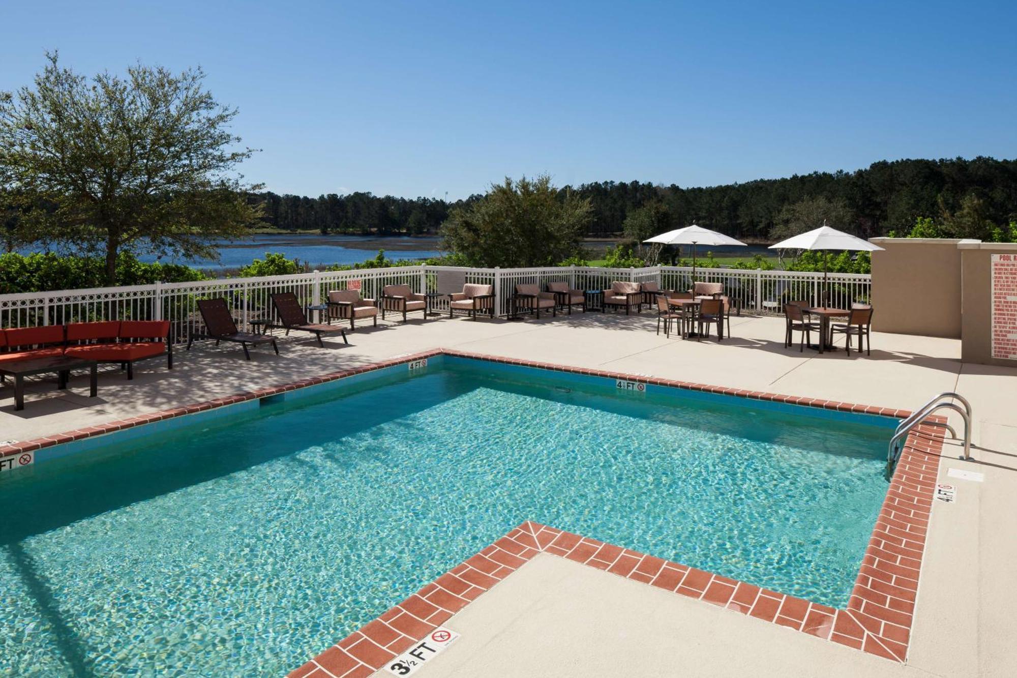 Hilton Garden Inn Savannah Airport Екстериор снимка